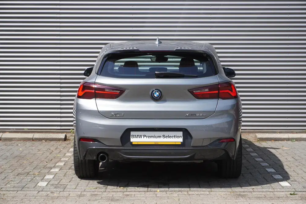 BMW X2 xDrive25e High Executive uit 2022, foto 11