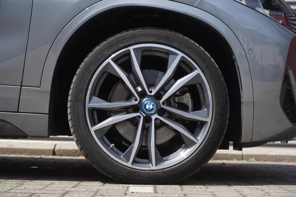 BMW X2 xDrive25e High Executive uit 2022, foto 7