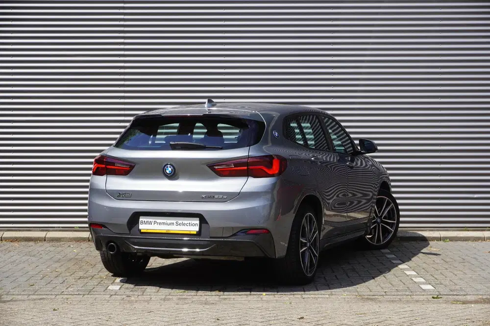 BMW X2 xDrive25e High Executive uit 2022, foto 9