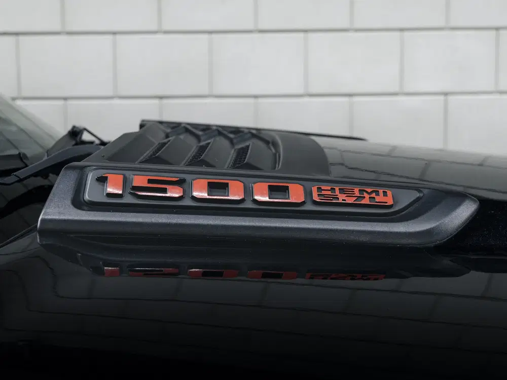 Dodge RAM Limited Night Edition uit 2022, foto 10