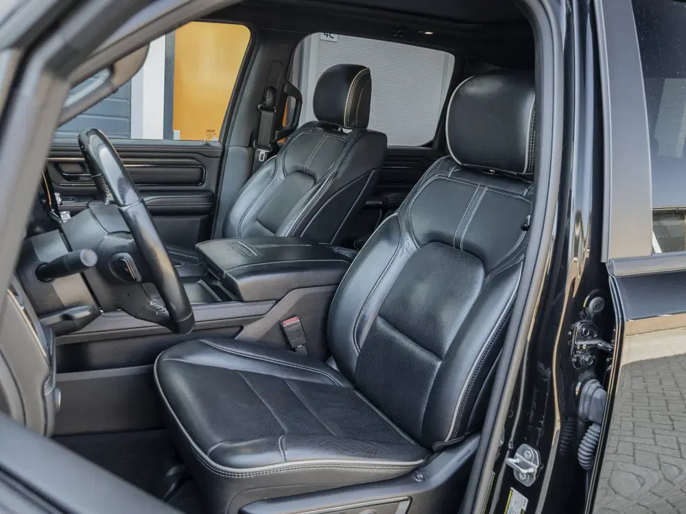 Dodge RAM Limited Night Edition uit 2022, foto 14