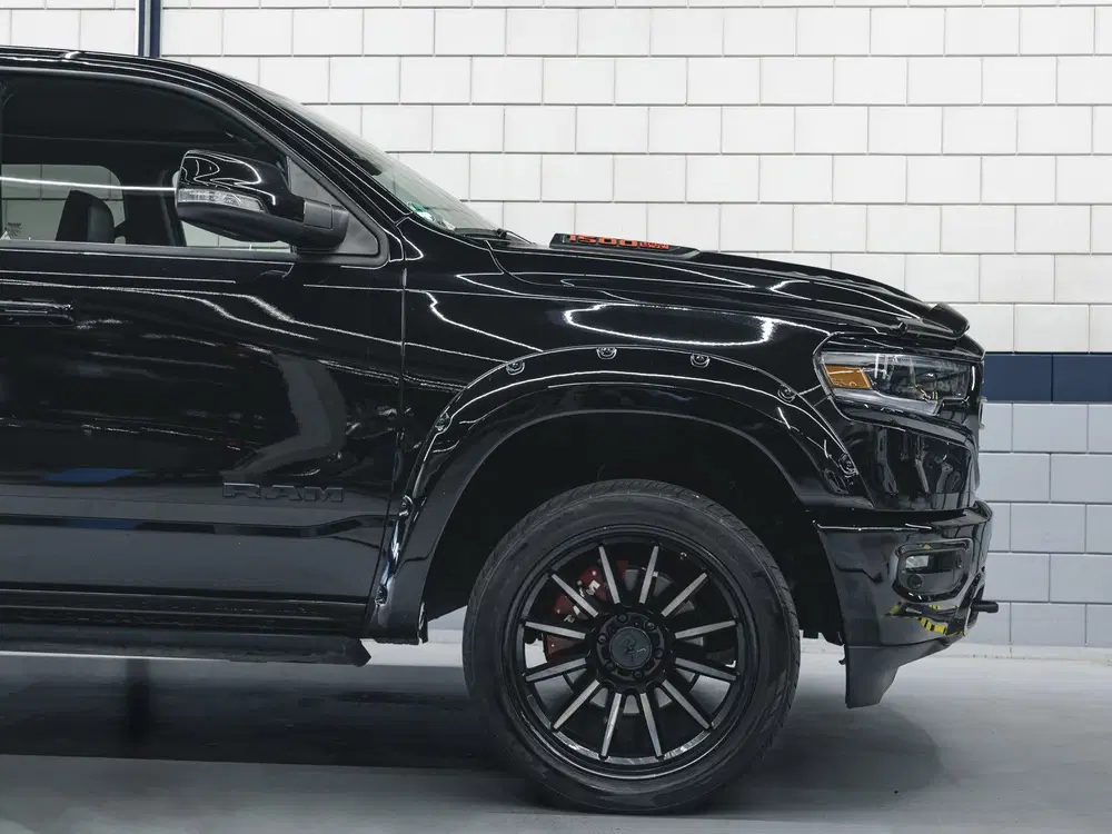 Dodge RAM Limited Night Edition uit 2022, foto 8