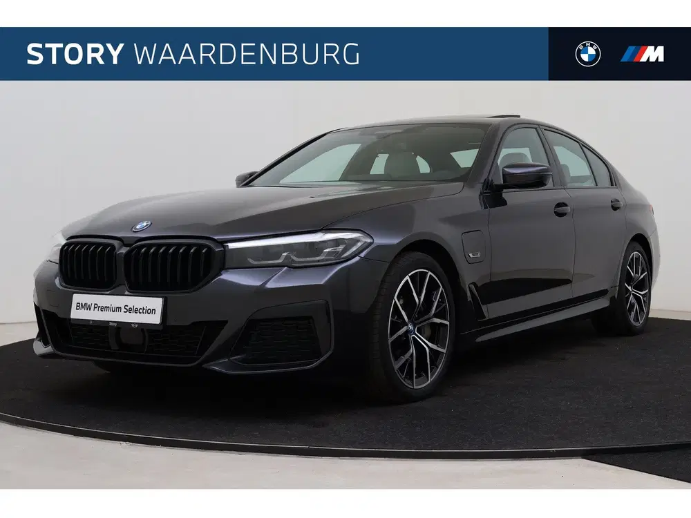 BMW 5-serie 545e xDrive High Executive M Sport Automaa uit 2022