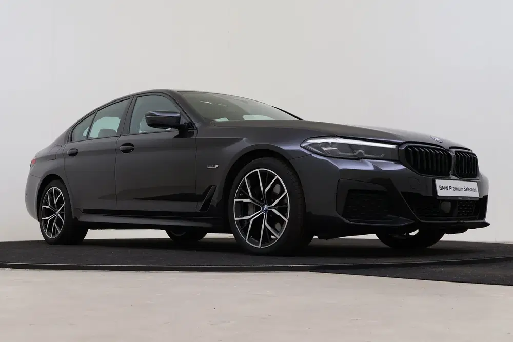 BMW 5-serie 545e xDrive High Executive M Sport Automaa uit 2022, foto 10