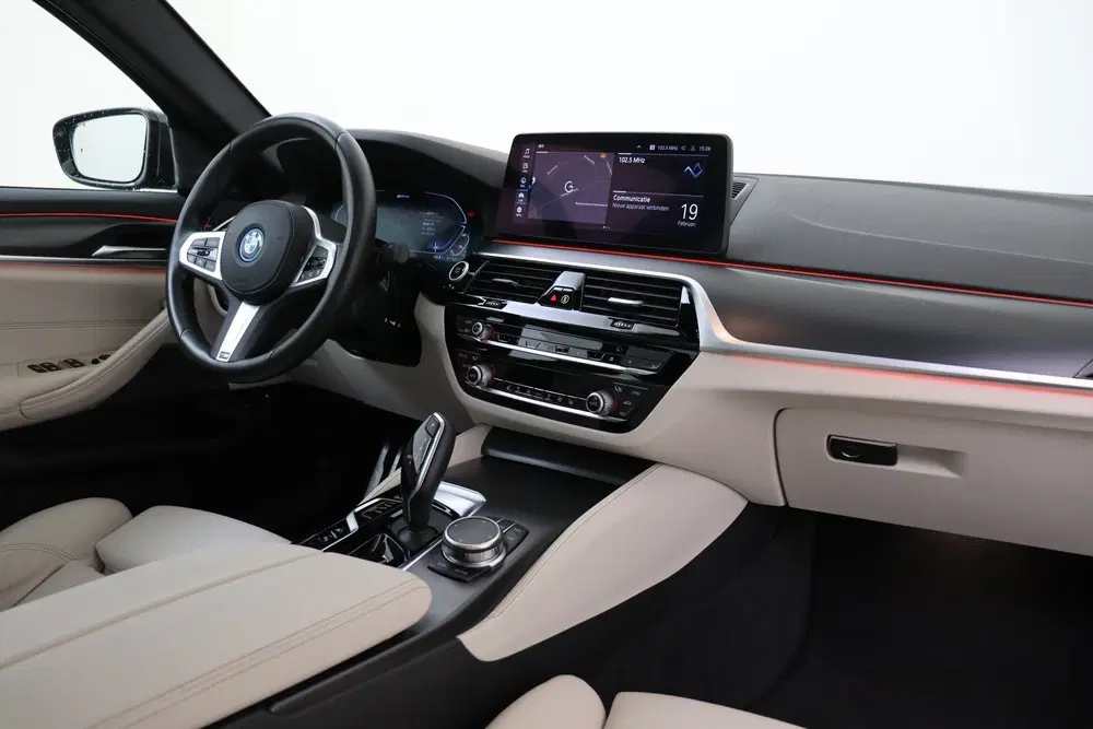 BMW 5-serie 545e xDrive High Executive M Sport Automaa uit 2022, foto 12