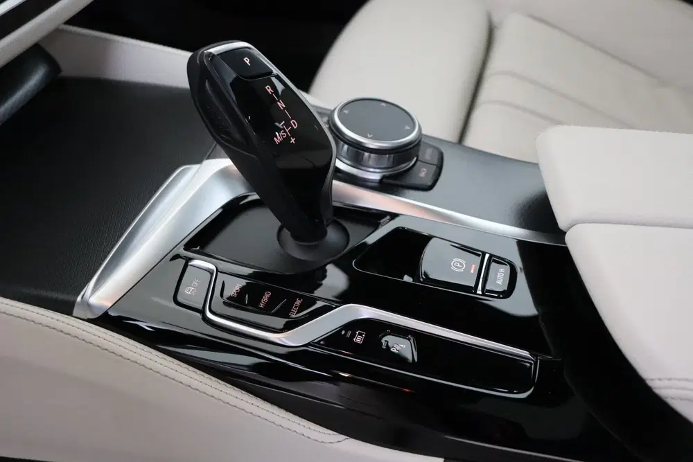 BMW 5-serie 545e xDrive High Executive M Sport Automaa uit 2022, foto 6