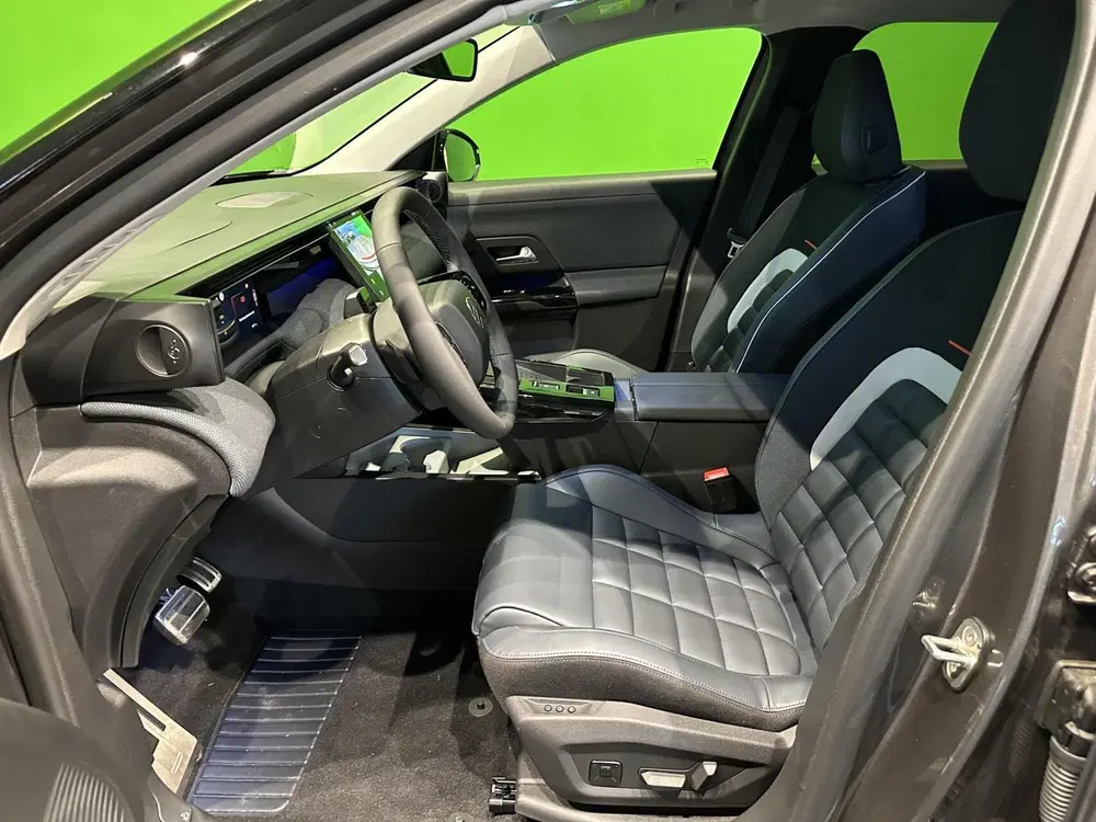 Citroën C5 Aircross Citroen C5 Aircross 1.2 Hybrid 145 Max uit 2026, foto 3