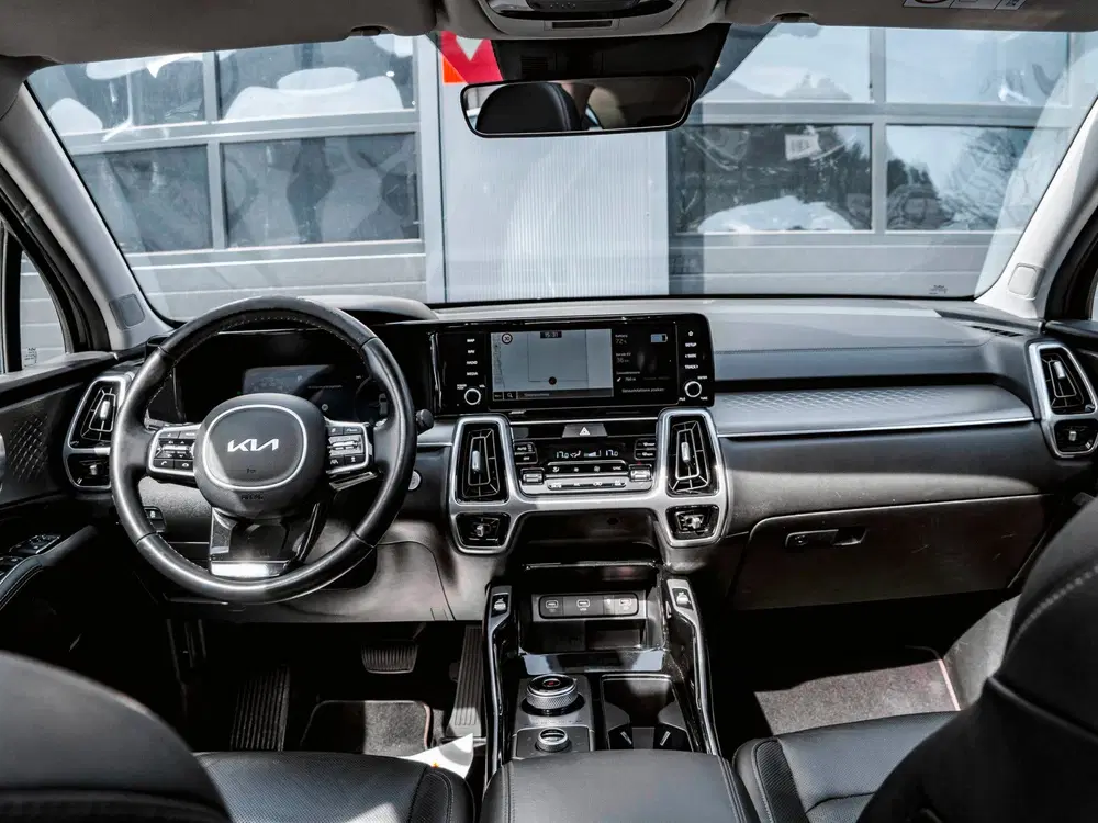 Kia Sorento 1.6 T-GDI PHEV 4WD 7P uit 2022, foto 2