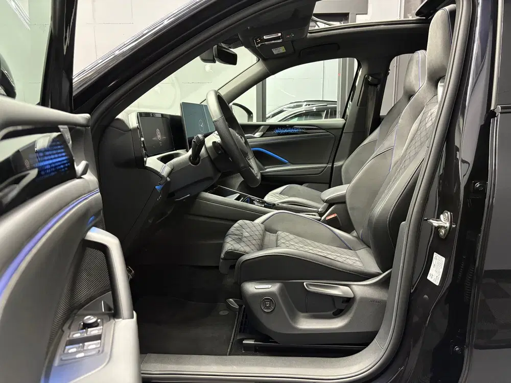 Volkswagen Tiguan 1.5 eTSI R-line Edition Pano uit 2024, foto 7