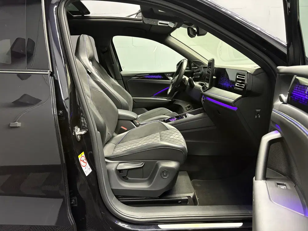 Volkswagen Tiguan 1.5 TSI R-Line Business uit 2024, foto 9