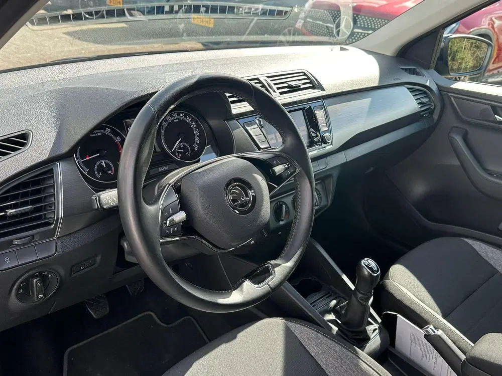 Skoda Fabia 1.0 TSI Business Edition 95 PK uit 2021, foto 7