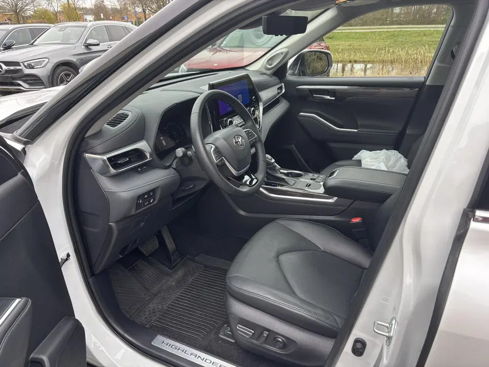 Toyota Highlander 2.5 AWD Hybrid Premium 247 PK uit 2023, foto 7