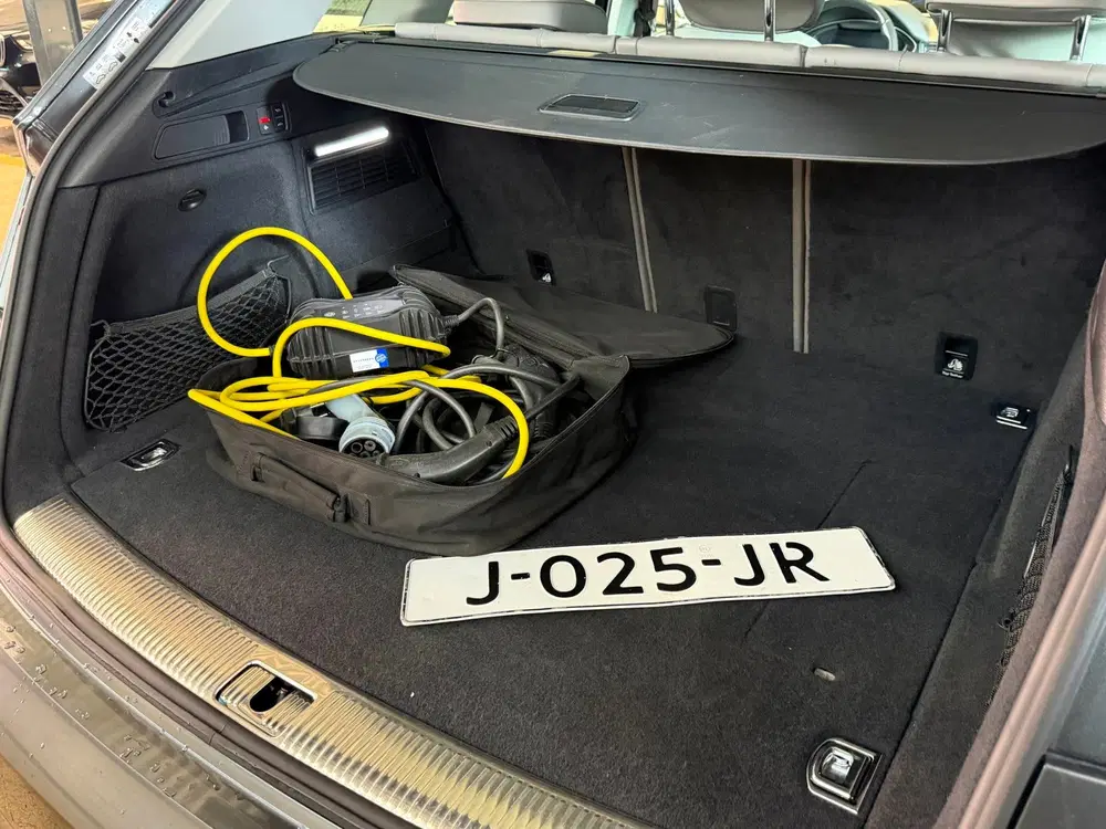 Audi Q5 55 TFSI e quattro Competition S-line Trekh uit 2019, foto 11