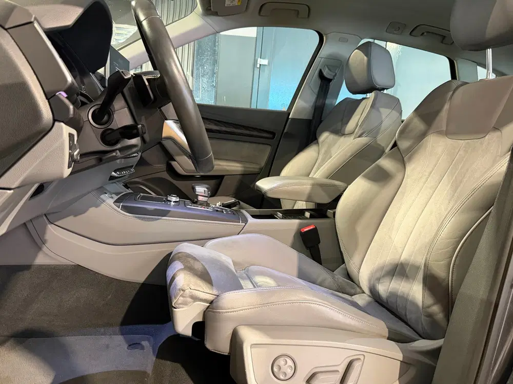 Audi Q5 55 TFSI e quattro Competition S-line Trekh uit 2019, foto 14
