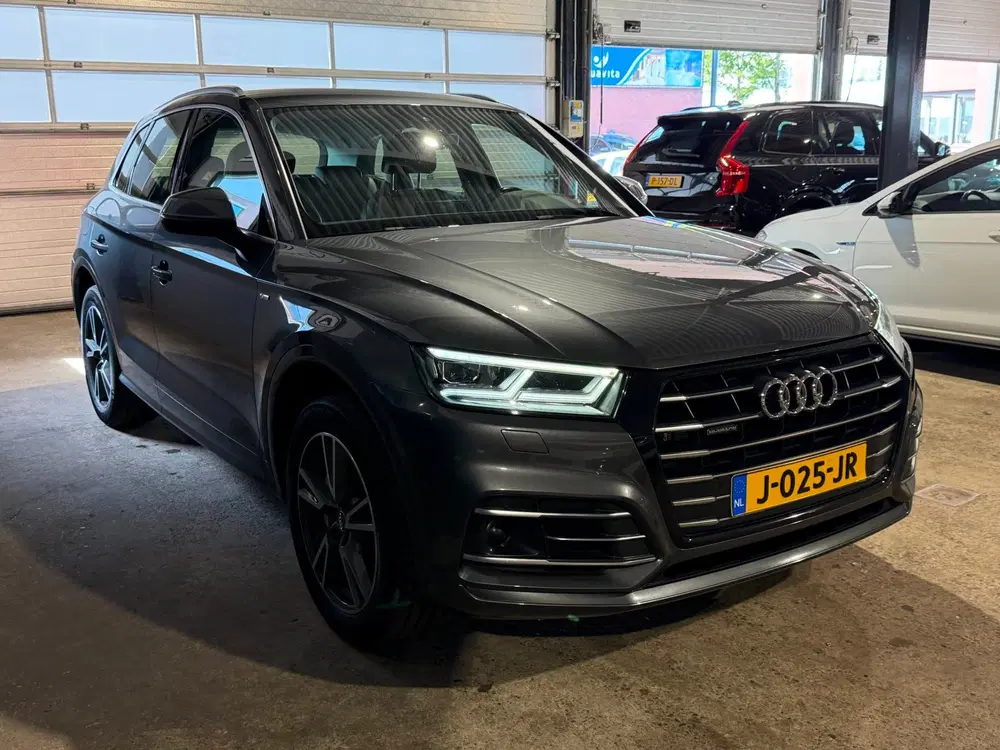 Audi Q5 55 TFSI e quattro Competition S-line Trekh uit 2019, foto 5