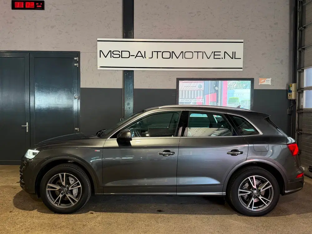 Audi Q5 55 TFSI e quattro Competition S-line Trekh uit 2019, foto 6