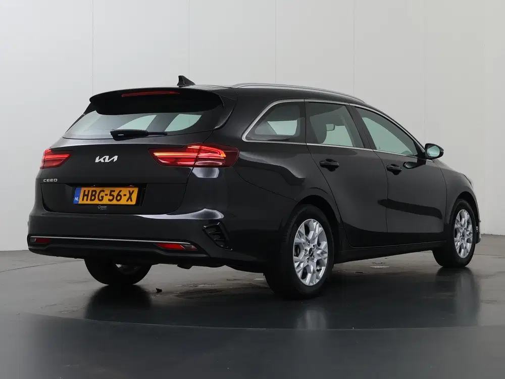 Kia Ceed 1.5 T-GDi DynamicLine uit 2025, foto 2