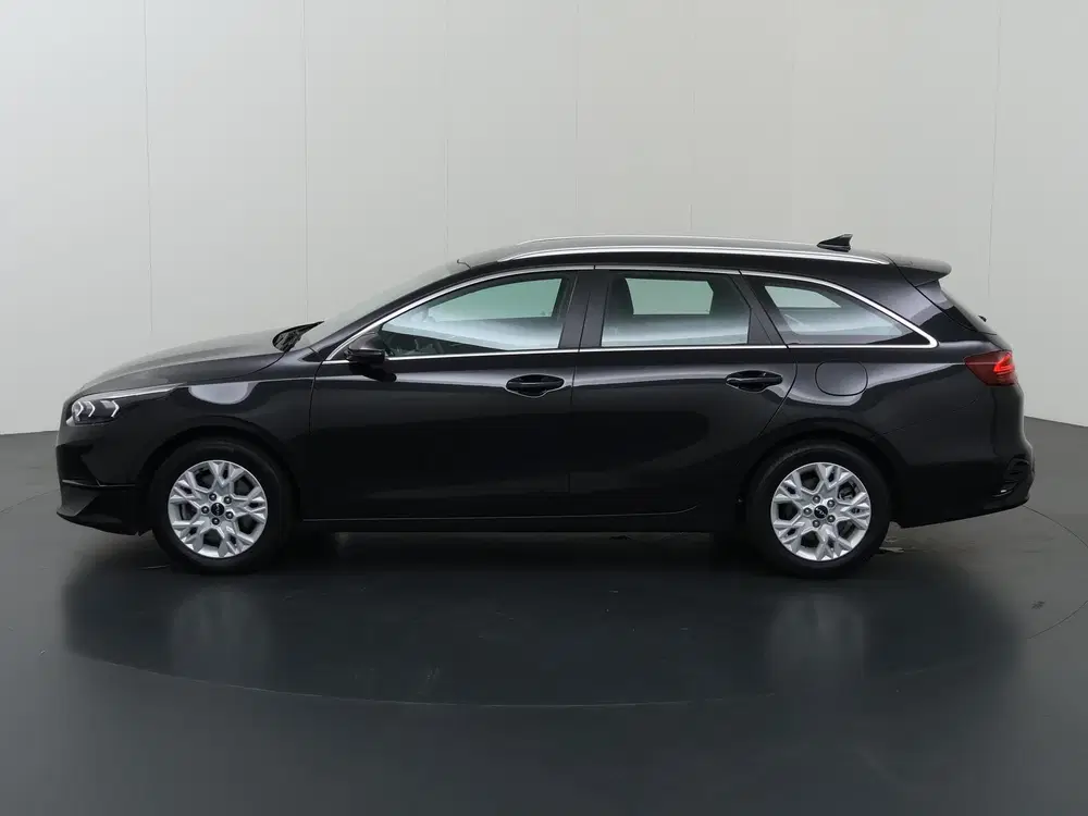 Kia Ceed 1.5 T-GDi DynamicLine uit 2025, foto 5