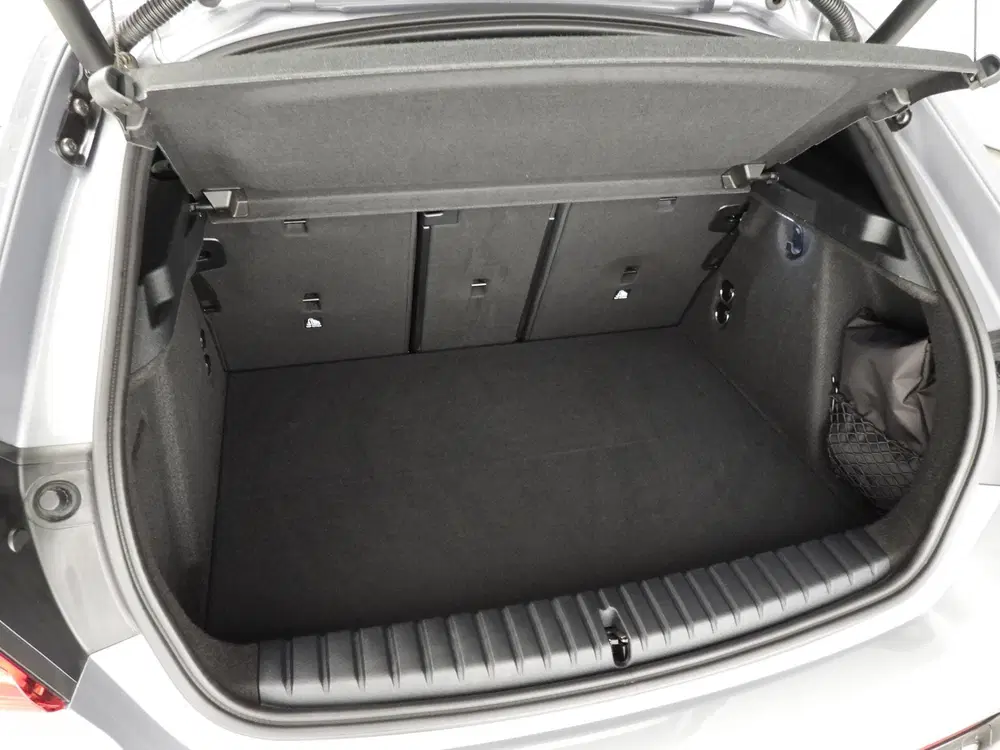 BMW 1-serie 5-deurs M135i xDrive uit 2023, foto 9