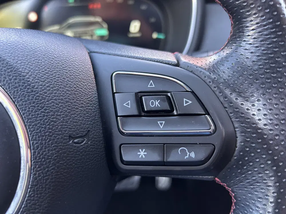 MG EHS 1.5 TGDI PHEV Plug In Luxury uit 2022, foto 11