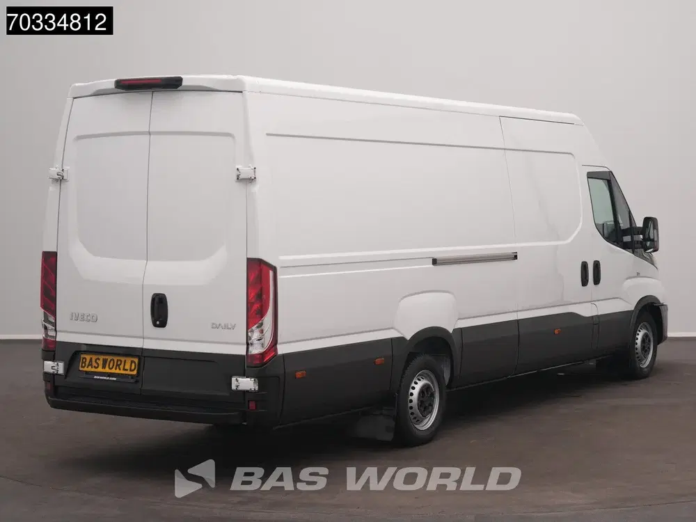 Iveco Daily Automaat L3H2 AC uit 2023, foto 2