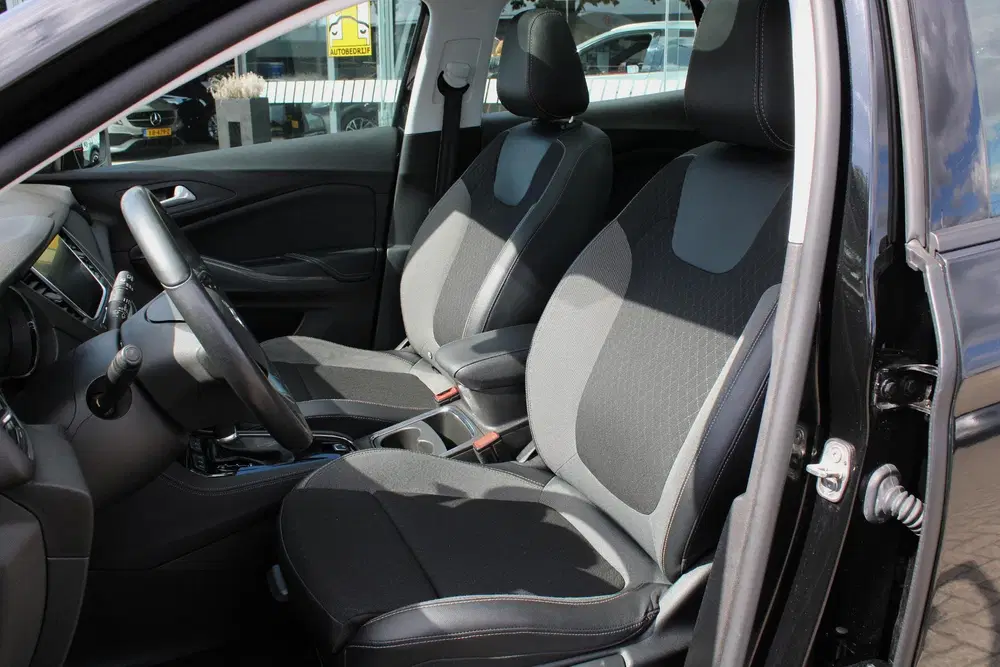 Opel Grandland 1.2 Turbo Elegance PANORAMADAK uit 2021, foto 14