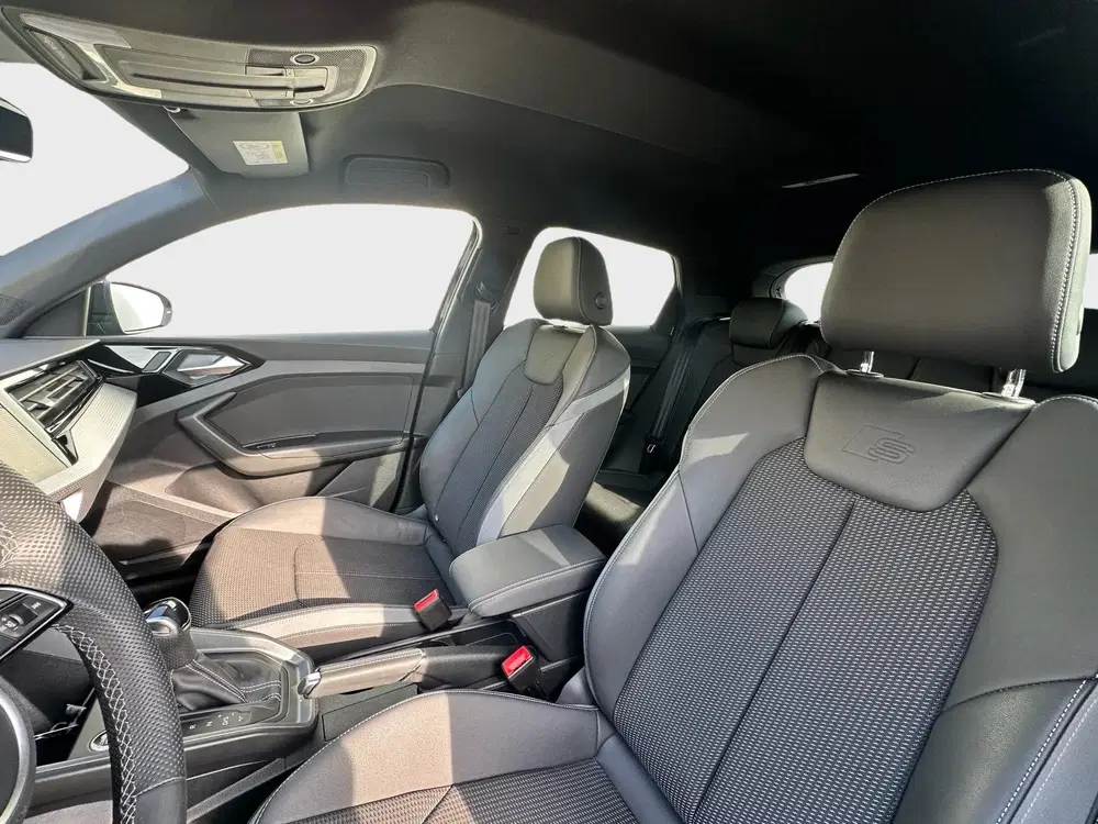 Audi A1 30 TFSI S edition 18" Apple caplay half le uit 2026, foto 12