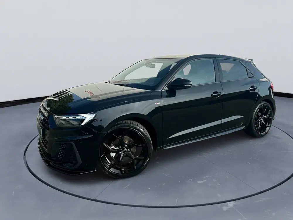 Audi A1 30 TFSI S edition 18" Apple caplay half le uit 2026, foto 3