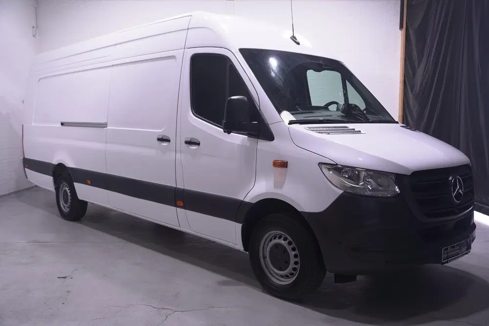 Mercedes-Benz Sprinter Mercedes Benz Sprinter 317 CDI 170 pk L4H2 uit 2024, foto 2
