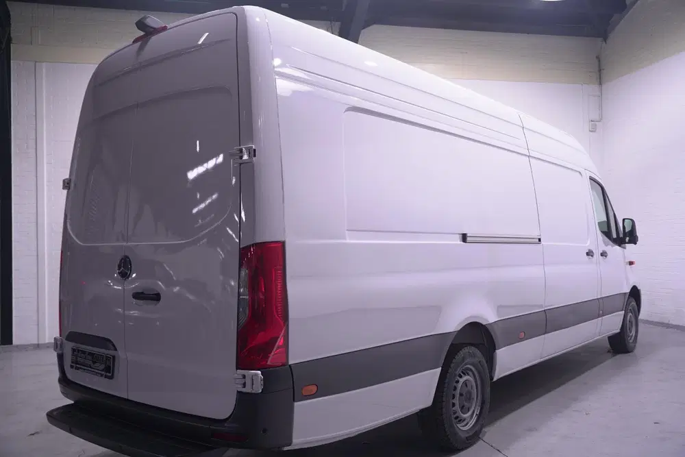 Mercedes-Benz Sprinter Mercedes Benz Sprinter 317 CDI 170 pk L4H2 uit 2024, foto 4