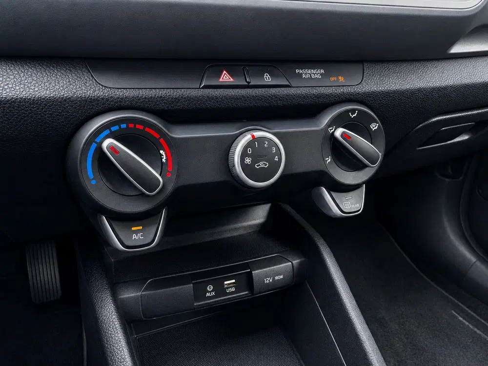 Kia Stonic 1.0 T-GDi DynamicLine uit 2019, foto 14