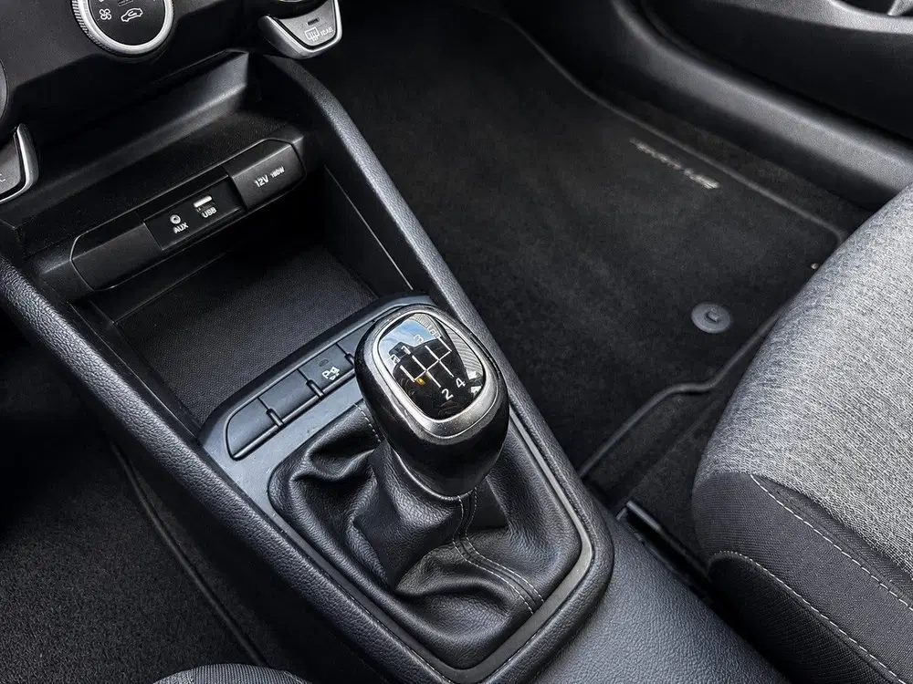 Kia Stonic 1.0 T-GDi DynamicLine uit 2019, foto 15