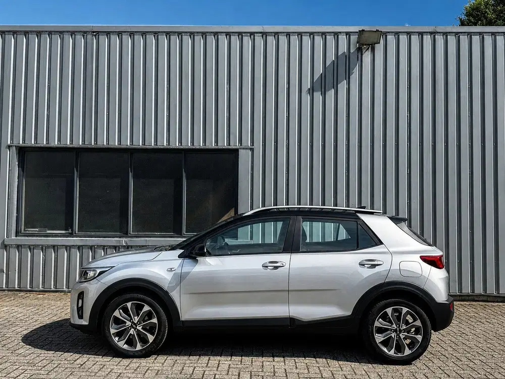 Kia Stonic 1.0 T-GDi DynamicLine uit 2019, foto 2