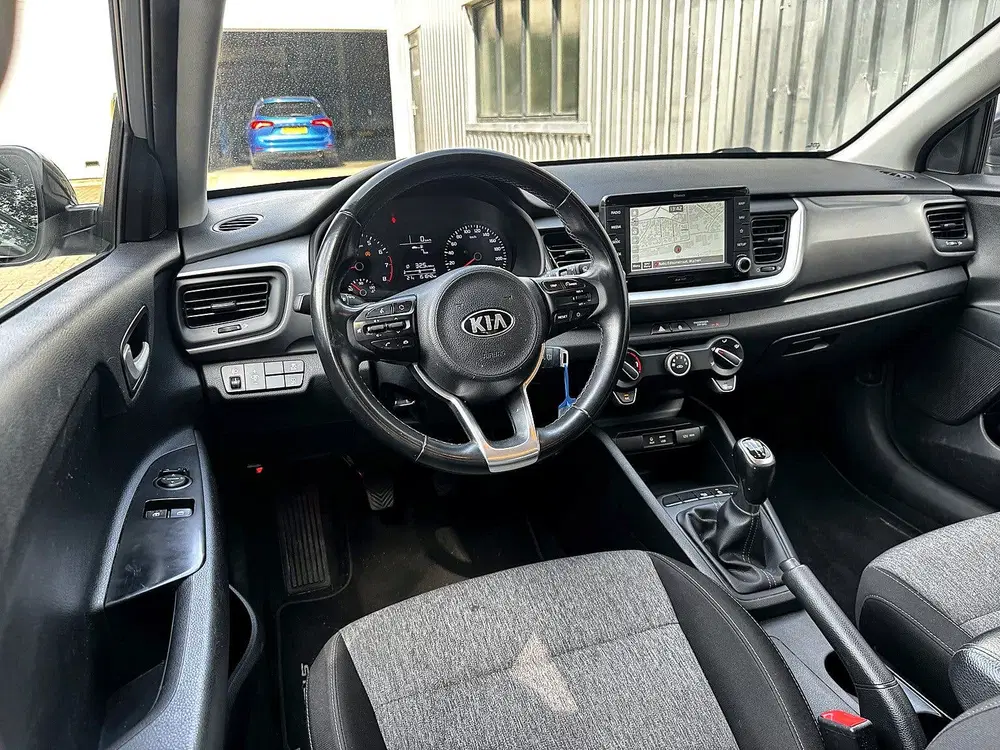 Kia Stonic 1.0 T-GDi DynamicLine uit 2019, foto 9