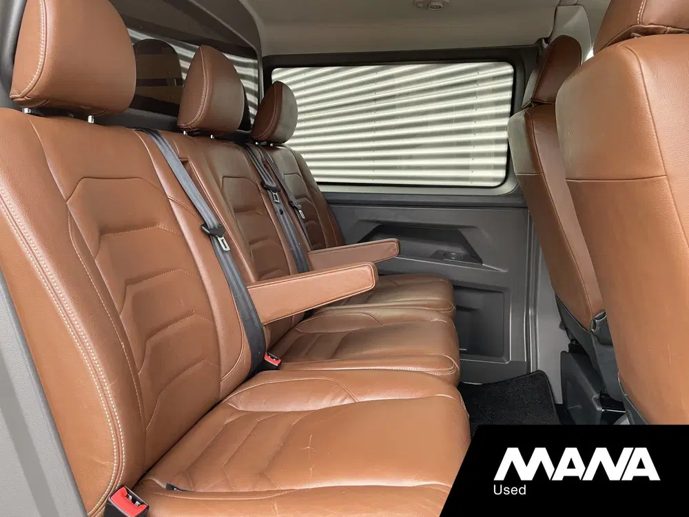 Volkswagen Transporter 2.0TDI L2H1 199PK DC BULLI Automaat L uit 2020, foto 10