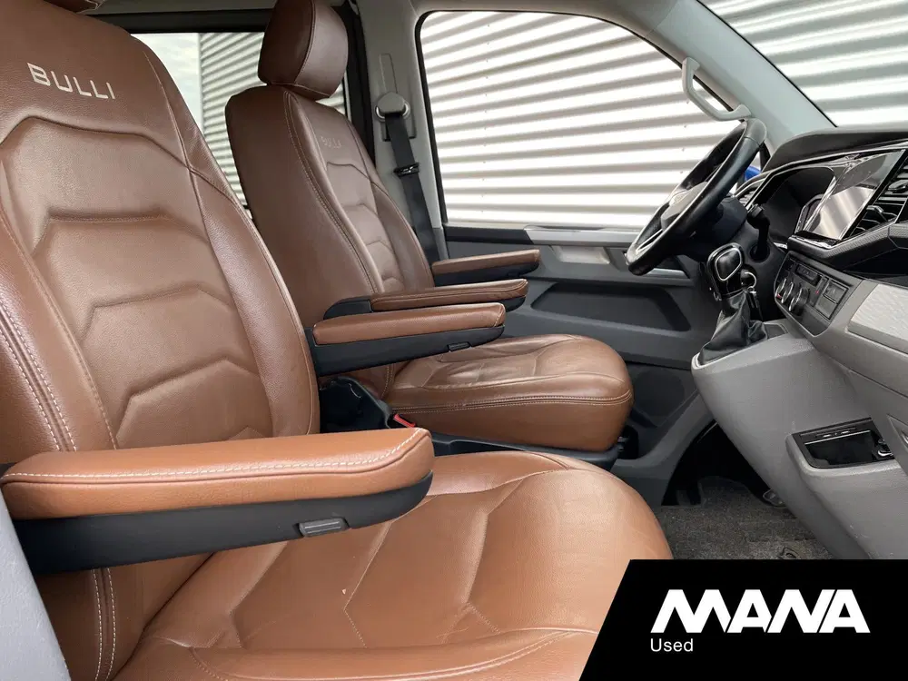 Volkswagen Transporter 2.0TDI L2H1 199PK DC BULLI Automaat L uit 2020, foto 11