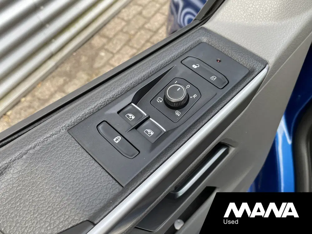 Volkswagen Transporter 2.0TDI L2H1 199PK DC BULLI Automaat L uit 2020, foto 14
