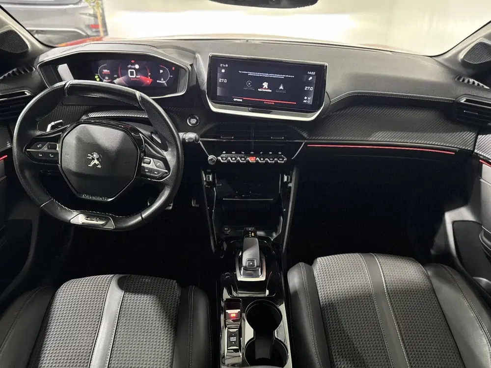 Peugeot 208 1.2 Pure Tech GT Line uit 2020, foto 3