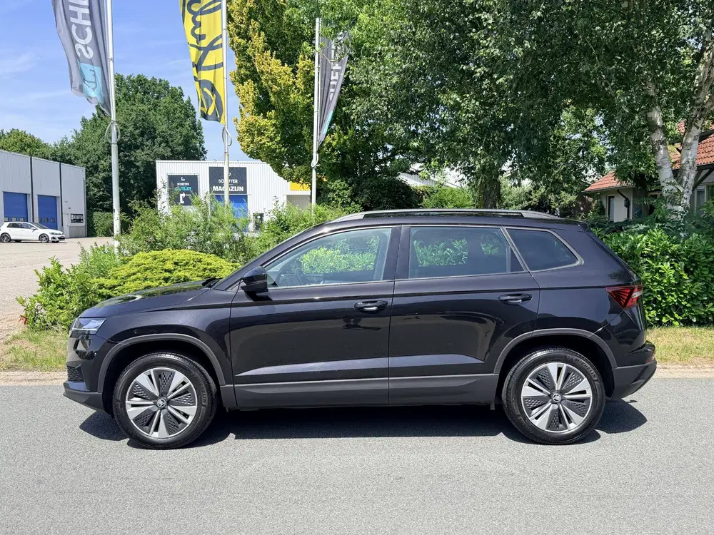Skoda Karoq 1.5 TSI ACT 150PK DSG Trekhaak•Navi uit 2022, foto 2