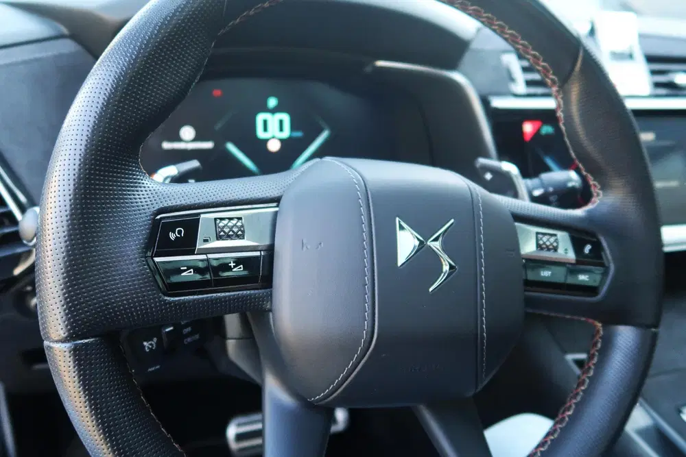 DS Automobiles DS 7 Crossback DS 7 Crossback E-Tense 4x4 Performance Lin uit 2021, foto 11