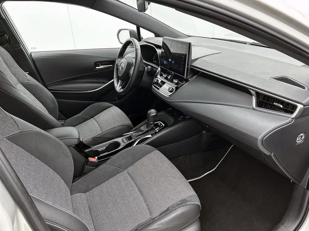 Toyota Corolla Hybrid 140 Dynamic uit 2025, foto 6