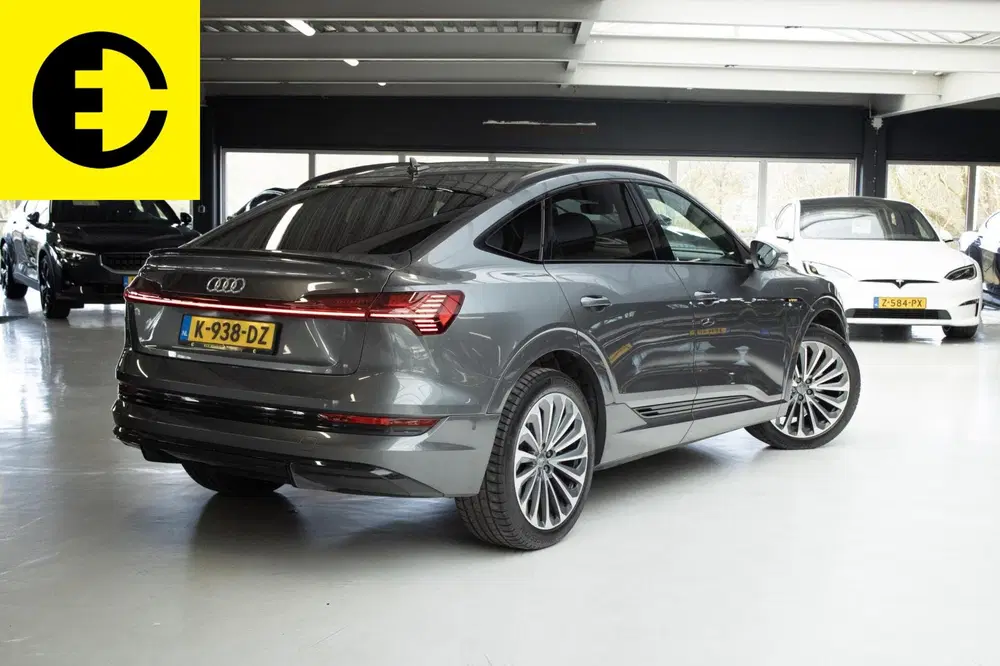 Audi e-tron 55 quattro edition 95 kWh uit 2020, foto 13