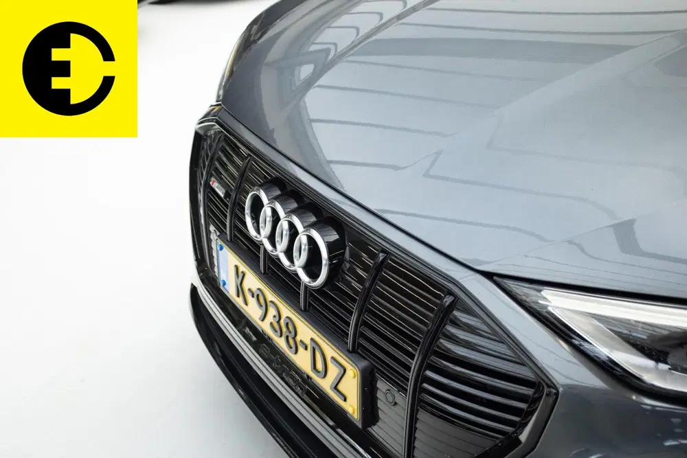 Audi e-tron 55 quattro edition 95 kWh uit 2020, foto 2
