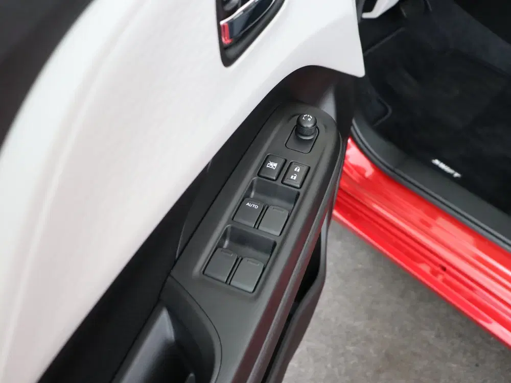 Suzuki Swift 1.2 Select Smart Hybrid AUTOMAAT uit 2026, foto 9