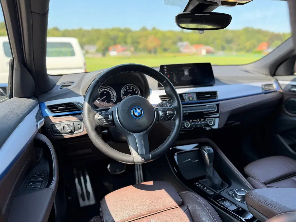 BMW X2 XDrive25e High Executive Automaat uit 2022, foto 4