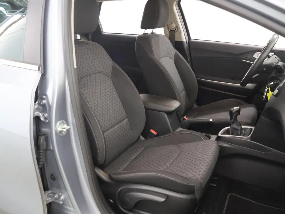 Kia Ceed 1.0 T-GDi DynamicLine uit 2021, foto 10