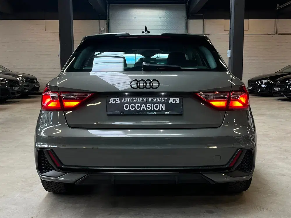 Audi A1 30 TFSI S Line *Stoelverwarming uit 2019, foto 4