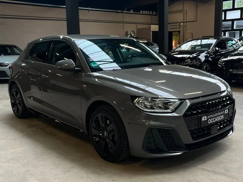 Audi A1 30 TFSI S Line *Stoelverwarming uit 2019, foto 7