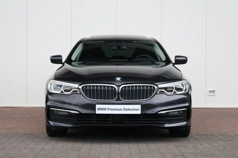 BMW 5-serie 530e iPerformance High Executive uit 2019, foto 3