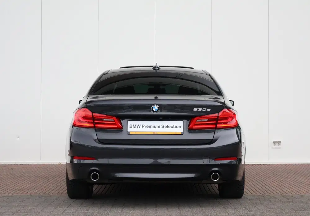 BMW 5-serie 530e iPerformance High Executive uit 2019, foto 4